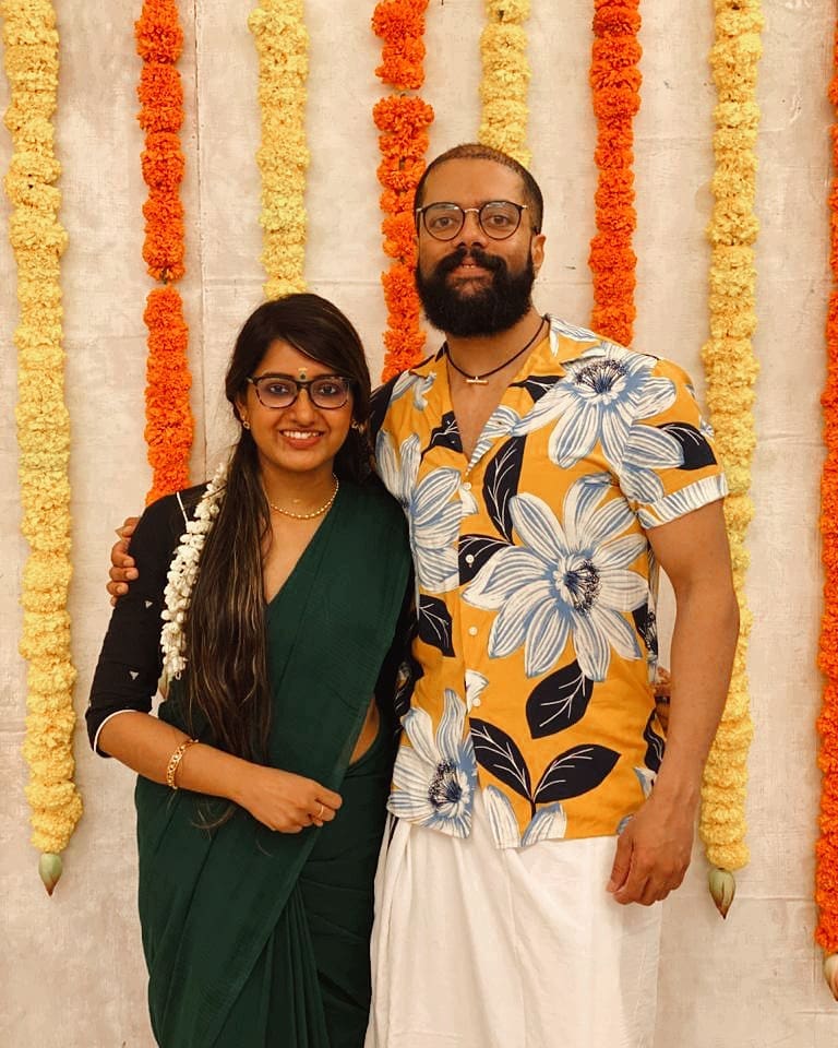 இசையமைப்பாளர் Govind Vasantha - இசைக்குழு முதல் திரை இசை வரை! 5 Govind Vasantha with his wife Ranjini Achuthan