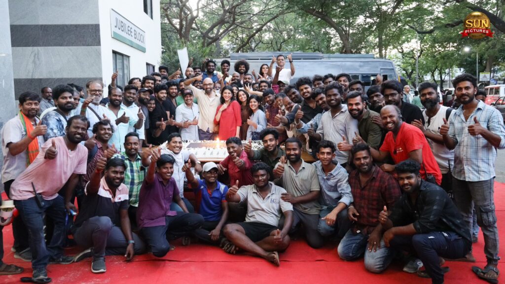 சூப்பர் ஸ்டார் ரஜினிகாந்த் நடித்துள்ள Coolie படப்பிடிப்பு நிறைவுக்கு வந்தது! 3 Coolie Movie Team
